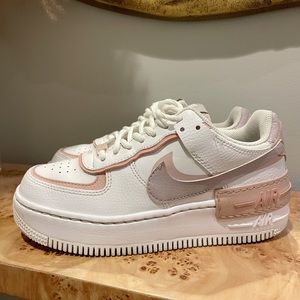 Nike Air Force 1 Shadow
Women's  or Youth Shoes
Size 5.5